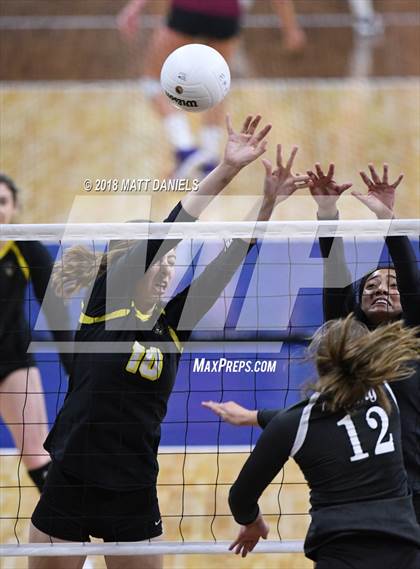 Thumbnail 2 in Valley vs. Prospect Ridge Academy (CHSAA 3A Playoff) photogallery.