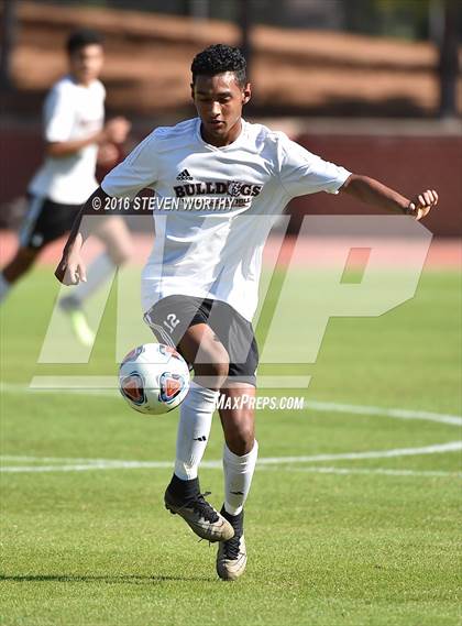 Thumbnail 3 in Wallace-Rose Hill vs. Bishop McGuinness (NCHSAA 1A Final) photogallery.