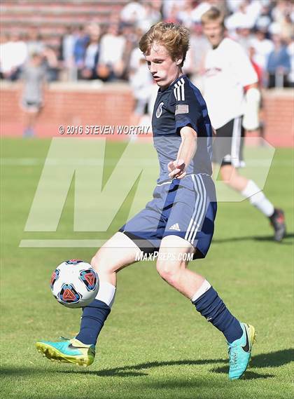 Thumbnail 2 in Wallace-Rose Hill vs. Bishop McGuinness (NCHSAA 1A Final) photogallery.