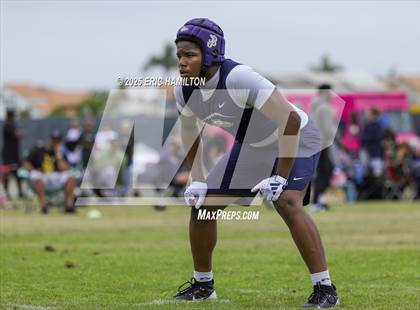 Thumbnail 1 in St. John Bosco vs Oaks Christian (Battle at the Beach) photogallery.