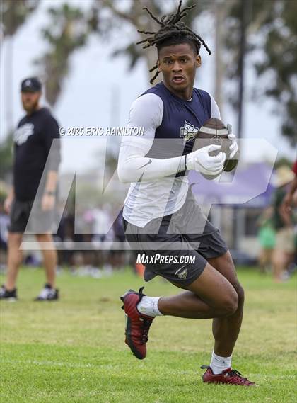 Thumbnail 2 in St. John Bosco vs Oaks Christian (Battle at the Beach) photogallery.