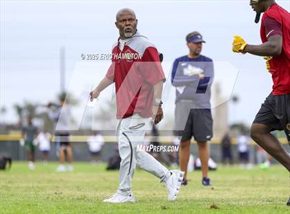 Thumbnail 3 in St. John Bosco vs Oaks Christian (Battle at the Beach) photogallery.