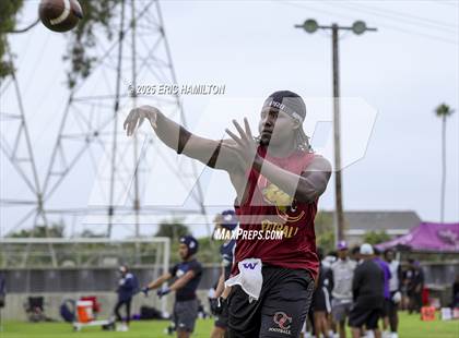 Thumbnail 3 in St. John Bosco vs Oaks Christian (Battle at the Beach) photogallery.