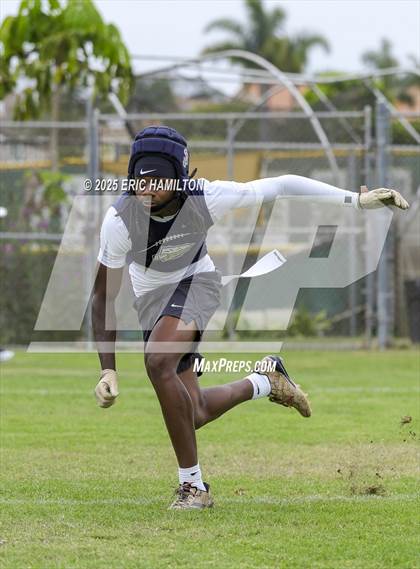 Thumbnail 3 in St. John Bosco vs Oaks Christian (Battle at the Beach) photogallery.