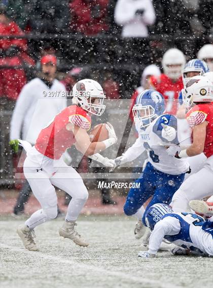 Thumbnail 1 in Darien vs. Greenwich (CIAC Class LL Final) photogallery.