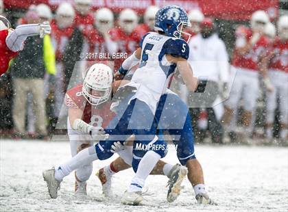 Thumbnail 2 in Darien vs. Greenwich (CIAC Class LL Final) photogallery.