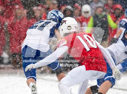 Thumbnail 3 in Darien vs. Greenwich (CIAC Class LL Final) photogallery.