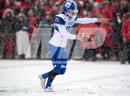 Thumbnail 3 in Darien vs. Greenwich (CIAC Class LL Final) photogallery.