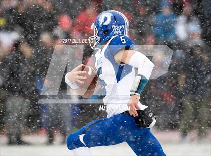 Thumbnail 1 in Darien vs. Greenwich (CIAC Class LL Final) photogallery.