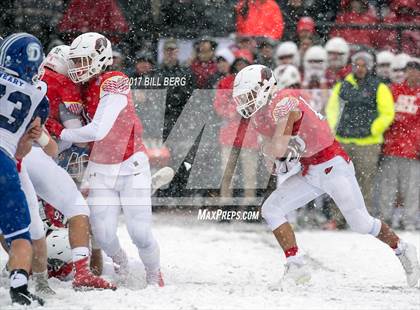 Thumbnail 2 in Darien vs. Greenwich (CIAC Class LL Final) photogallery.
