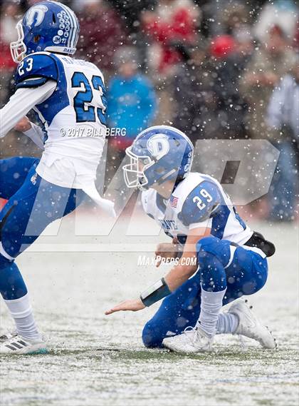 Thumbnail 1 in Darien vs. Greenwich (CIAC Class LL Final) photogallery.