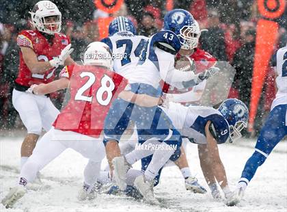 Thumbnail 1 in Darien vs. Greenwich (CIAC Class LL Final) photogallery.