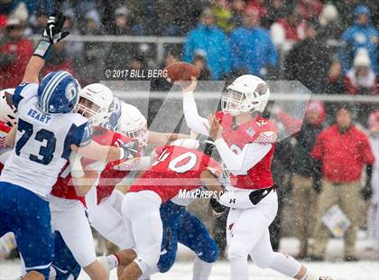 Thumbnail 3 in Darien vs. Greenwich (CIAC Class LL Final) photogallery.