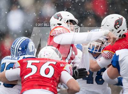 Thumbnail 3 in Darien vs. Greenwich (CIAC Class LL Final) photogallery.