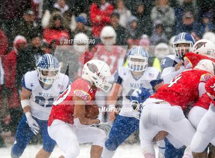 Thumbnail 3 in Darien vs. Greenwich (CIAC Class LL Final) photogallery.
