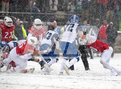 Thumbnail 2 in Darien vs. Greenwich (CIAC Class LL Final) photogallery.