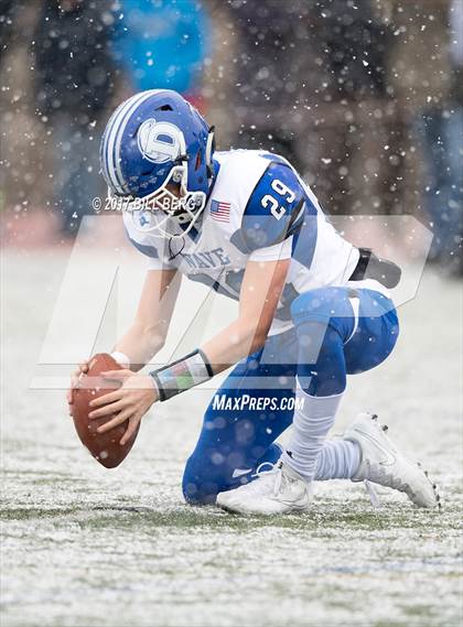 Thumbnail 2 in Darien vs. Greenwich (CIAC Class LL Final) photogallery.
