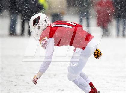 Thumbnail 2 in Darien vs. Greenwich (CIAC Class LL Final) photogallery.
