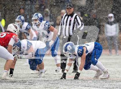Thumbnail 3 in Darien vs. Greenwich (CIAC Class LL Final) photogallery.