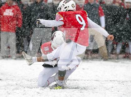 Thumbnail 1 in Darien vs. Greenwich (CIAC Class LL Final) photogallery.