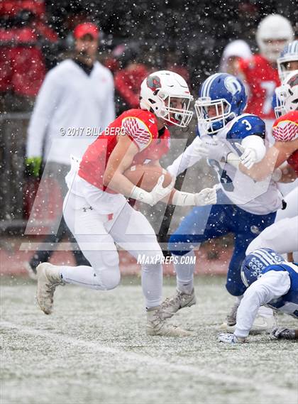 Thumbnail 2 in Darien vs. Greenwich (CIAC Class LL Final) photogallery.