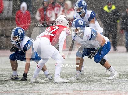 Thumbnail 1 in Darien vs. Greenwich (CIAC Class LL Final) photogallery.