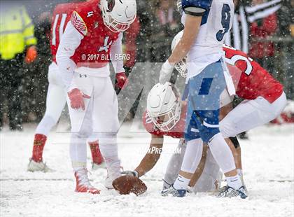 Thumbnail 2 in Darien vs. Greenwich (CIAC Class LL Final) photogallery.