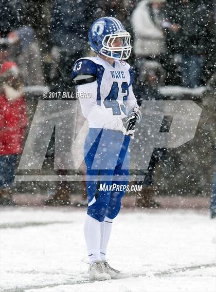 Thumbnail 3 in Darien vs. Greenwich (CIAC Class LL Final) photogallery.