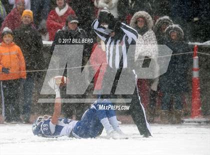 Thumbnail 1 in Darien vs. Greenwich (CIAC Class LL Final) photogallery.