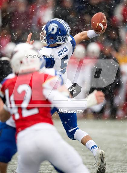 Thumbnail 2 in Darien vs. Greenwich (CIAC Class LL Final) photogallery.