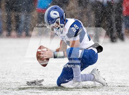 Thumbnail 3 in Darien vs. Greenwich (CIAC Class LL Final) photogallery.