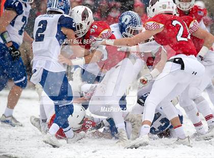 Thumbnail 3 in Darien vs. Greenwich (CIAC Class LL Final) photogallery.