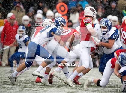 Thumbnail 3 in Darien vs. Greenwich (CIAC Class LL Final) photogallery.