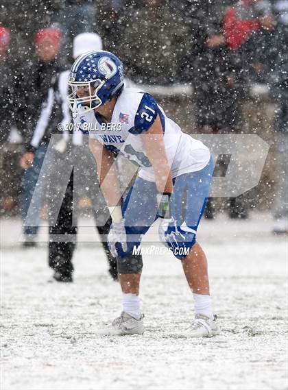 Thumbnail 2 in Darien vs. Greenwich (CIAC Class LL Final) photogallery.