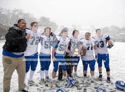 Thumbnail 2 in Darien vs. Greenwich (CIAC Class LL Final) photogallery.