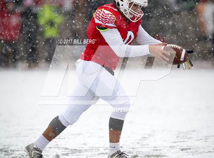 Thumbnail 2 in Darien vs. Greenwich (CIAC Class LL Final) photogallery.