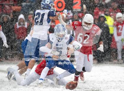 Thumbnail 3 in Darien vs. Greenwich (CIAC Class LL Final) photogallery.