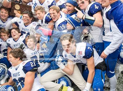Thumbnail 3 in Darien vs. Greenwich (CIAC Class LL Final) photogallery.