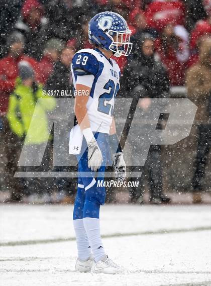 Thumbnail 1 in Darien vs. Greenwich (CIAC Class LL Final) photogallery.