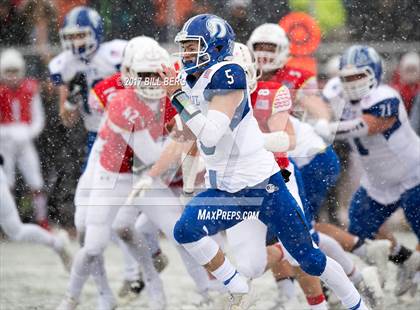 Thumbnail 3 in Darien vs. Greenwich (CIAC Class LL Final) photogallery.
