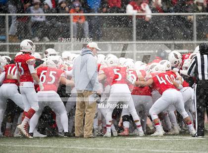 Thumbnail 3 in Darien vs. Greenwich (CIAC Class LL Final) photogallery.