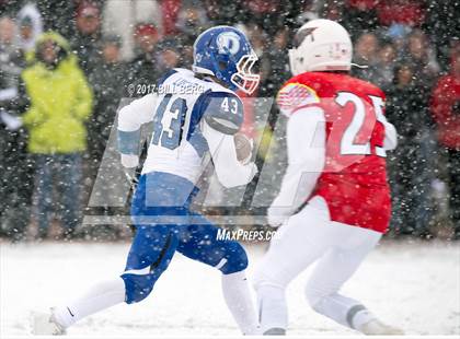 Thumbnail 3 in Darien vs. Greenwich (CIAC Class LL Final) photogallery.