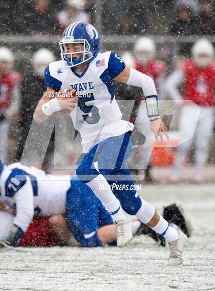 Thumbnail 2 in Darien vs. Greenwich (CIAC Class LL Final) photogallery.