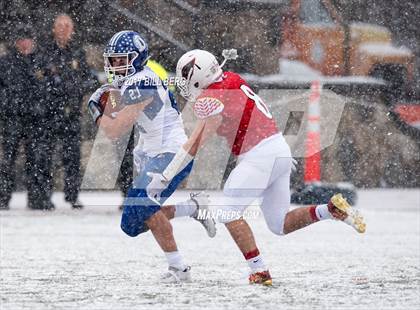 Thumbnail 2 in Darien vs. Greenwich (CIAC Class LL Final) photogallery.