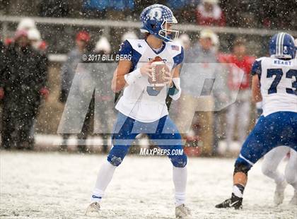 Thumbnail 2 in Darien vs. Greenwich (CIAC Class LL Final) photogallery.