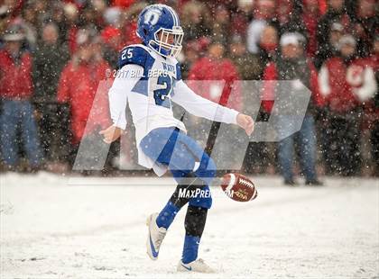 Thumbnail 1 in Darien vs. Greenwich (CIAC Class LL Final) photogallery.