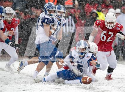Thumbnail 3 in Darien vs. Greenwich (CIAC Class LL Final) photogallery.