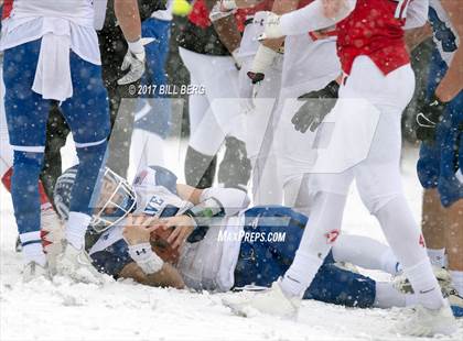 Thumbnail 3 in Darien vs. Greenwich (CIAC Class LL Final) photogallery.