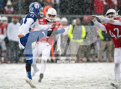 Thumbnail 1 in Darien vs. Greenwich (CIAC Class LL Final) photogallery.