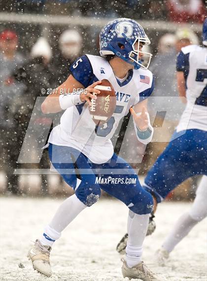 Thumbnail 3 in Darien vs. Greenwich (CIAC Class LL Final) photogallery.